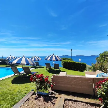 Con Vista A Islas Cies Lodge *